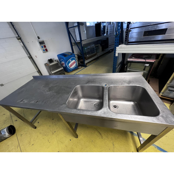 Pracovná doska z nehrdzavejúcej ocele s dvoma drezmi