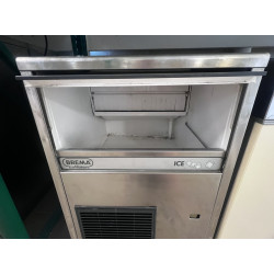 BREMA CB416-Q jéggép BREMA CB416-Q jéggép