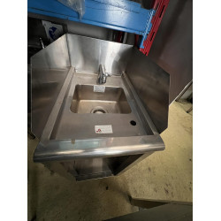 Rozsdamentes mobil kézmosó kerekekkel Rozsdamentes mobil kézmosó kerekekkel