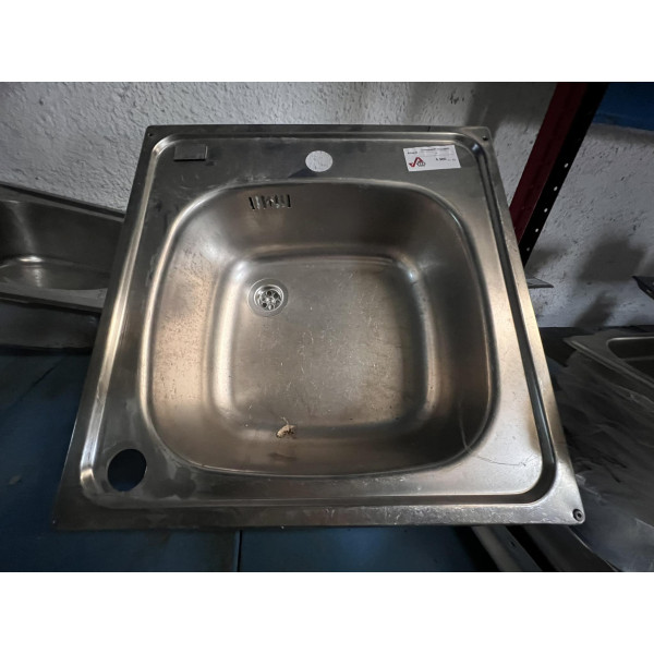 Built-in stainless steel sink Built-in stainless steel sink