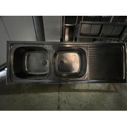 Einbau- oder Wandspüle mit 2 Becken + Abtropffläche