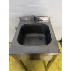Rozsdamentes 1 medencés mosogató, csappal 