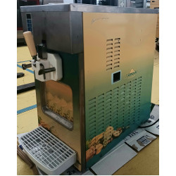 Carpigiani sorbet és joghurtgép, 1 karos, 7 literes