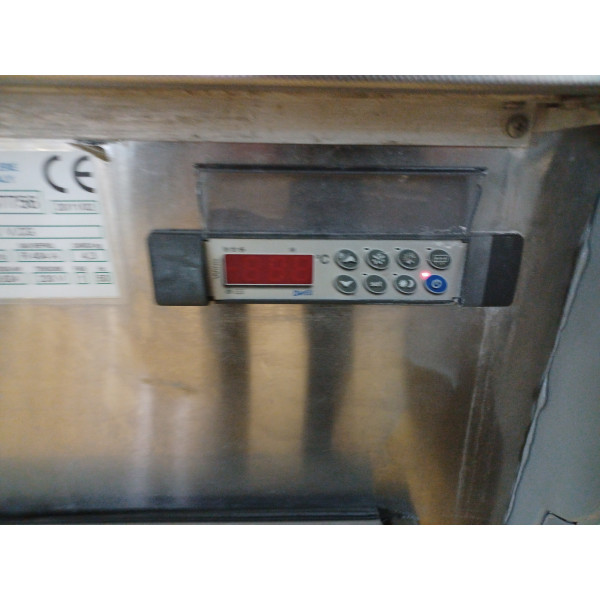 DGD csemegepult, csemegehűtő 1,5 m-es