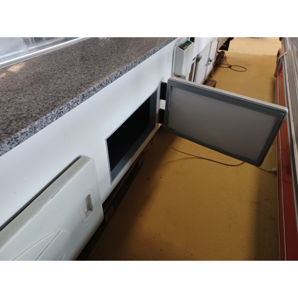 ES System csemegepult, csemegehűtő 2 m-es