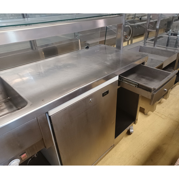 Pult na hotdogy, so zaobleným sklom, zásuvka, vstavaná chladnička