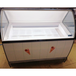 ISA Bermuda 10 Eisdiele, Eisdiele