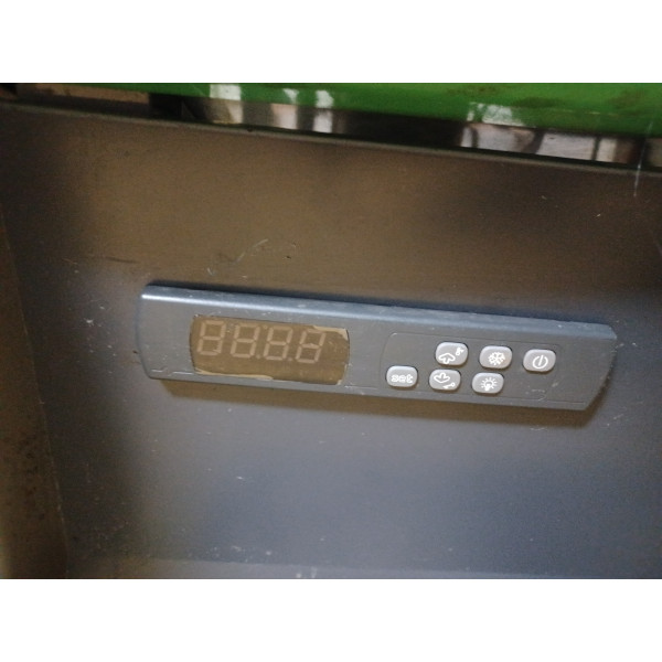 Oscartielle faliregál, tejtorony