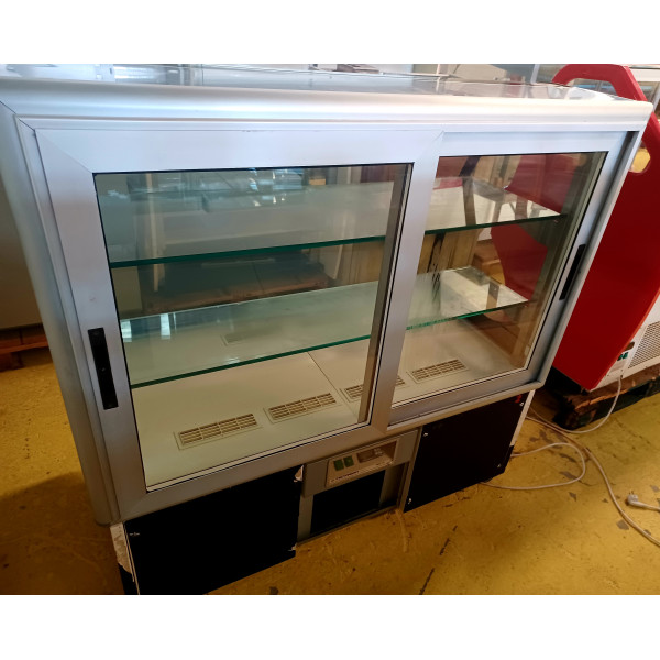 Techfrigo Brio 135 chladnička na koláče, chladnička na sušienky, vitrína na sušienky Techfrigo Brio 135 chladnička na koláče, chladnička na sušienky, vitrína na sušienky