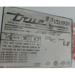 True GDM 69, 3 ajtós hűtővitrin