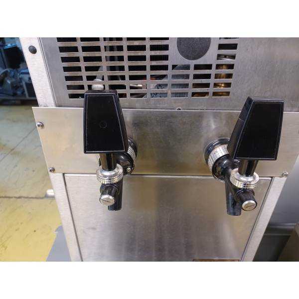 Automat na sódu XP3, 2 okruhy