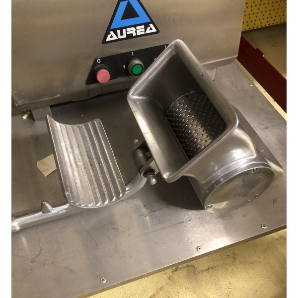 Aurea Universal Küchenmaschine mit viel Zubehör Aurea Universal Küchenmaschine mit viel Zubehör