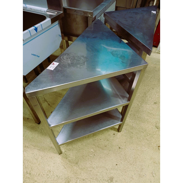 Edelstahl Ecktisch mit 3 Ablagen Edelstahl Ecktisch mit 3 Ablagen