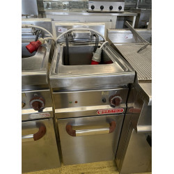 Berto's E7F18-4M elektromos olajsütő - 18 literes - 1 aknás (13,5 kW) - 700-as széria - Bertos Berto's E7F18-4M elektromos olajsütő - 18 literes - 1 aknás (13,5 kW) - 700-as széria - Bertos