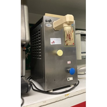 Caprigniani Mini - pultos tejszínhabgép Fagyis berendezések