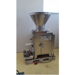 Risco Brevetti 3000 Baby – Vakuumfüllmaschine