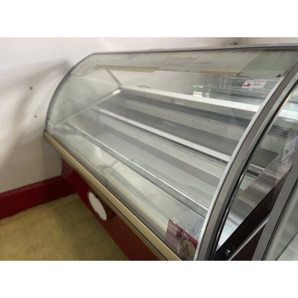 Eistheke mit 24 Gläsern Eistheke mit 24 Gläsern