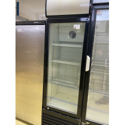 Refrigerator with glass door - 220 liters