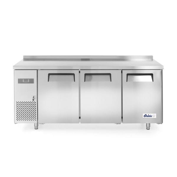 Háromajtós hűtött munkaasztal Kitchen Termékcsalád 390L, Arktic, Kitchen Line, 291L, 230V/270W, 1800x600x(H)886mm 233382
