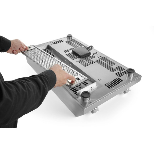 Indukciós tűzhely 7000 modell, HENDI, Profi Termékcsalád, 400V/7000W, 405x700x(H)145mm 239346