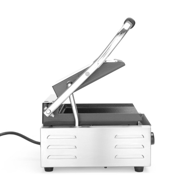 Kontakt grill - szimpla verzió, HENDI, Bordázott tetejű és aljú, 230V/1800W, 310x375x(H)216mm 263501