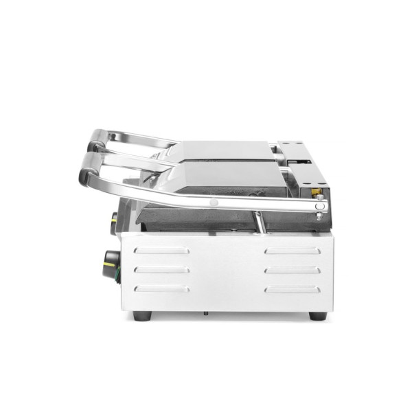 Kontakt grill - dupla verzió, HENDI, Bordázott tetejű és sima aljú, 230V/3600W, 570x375x(H)216mm 263808