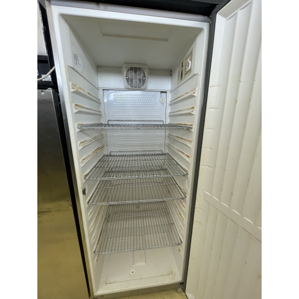 Liebherr UGK 6450 - Kühlschrank, Hintergrundkühler Liebherr UGK 6450 - Kühlschrank, Hintergrundkühler
