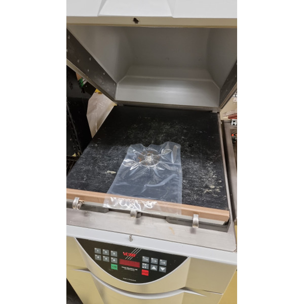 VC999 / K4 – vertikale Vakuumverpackungsmaschine VC999 / K4 – vertikale Vakuumverpackungsmaschine