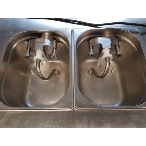 Smach EFE 2500 P - Lágyfalgylaltgép, kerekekk és pumpával 2×8 Literes Smach EFE 2500 P - Lágyfalgylaltgép, kerekekk és pumpával 2×8 Literes