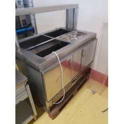 4xGN 1/1 hidegentartó pult, alsó hűtött tárolóval 4xGN 1/1 hidegentartó pult, alsó hűtött tárolóval