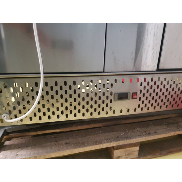 4xGN 1/1 Kühlhaus mit niedriger Kühllager 4xGN 1/1 Kühlhaus mit niedriger Kühllager