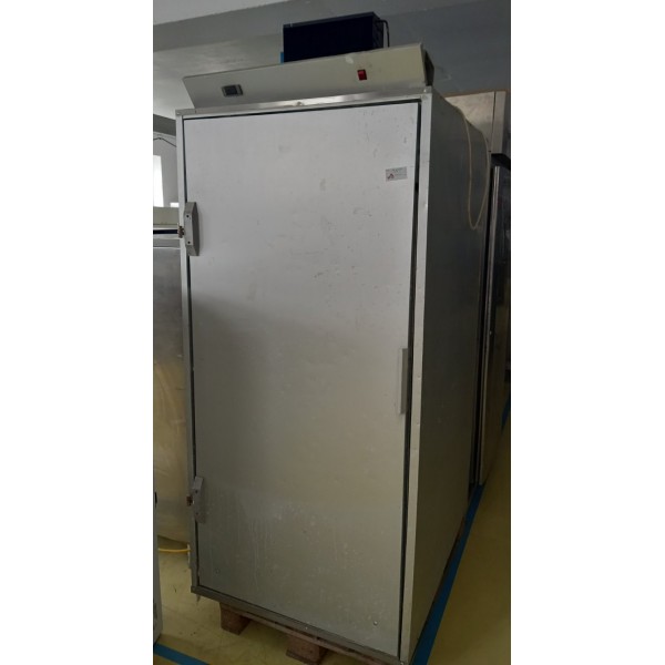 Alum chamber 1500 L Walk-in freezer / chiller