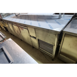 4 dvere chladený pracovný stôl (H102)  4 dvere chladený pracovný stôl (H102)