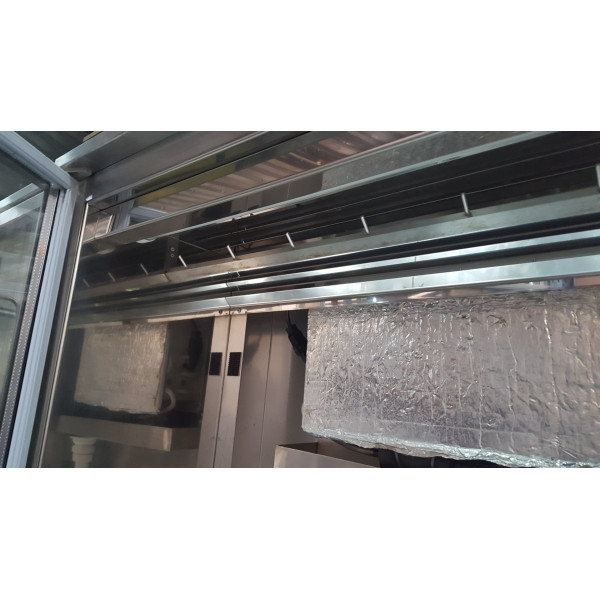 Inox zweitürigen Kühlschrank Wurst Inox zweitürigen Kühlschrank Wurst