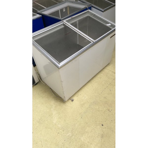 Liebherr freezer 342 liters Chest freezers