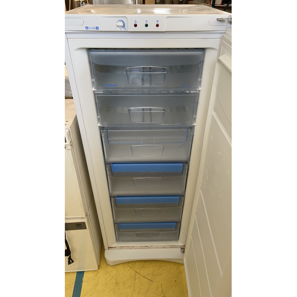 Indesit UFAN 300 Gefrierschrank Indesit UFAN 300 Gefrierschrank