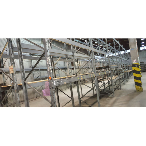 Heavy rack shelving system