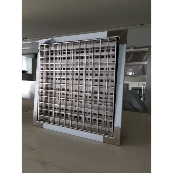 Nerezové priemyselné podlahy - 35x35 Nerezové priemyselné podlahy - 35x35