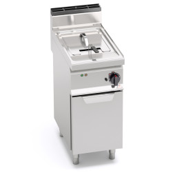 Berto's electric deep fryer - 10 liters - 1 well (9 kW) - 700 series Berto's electric deep fryer - 10 liters - 1 well (9 kW) - 700 series
