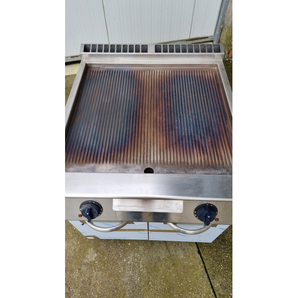 Franstal EBE95AR – Elektrische 2-Zonen-Grillplatte mit gerippter Oberfläche/Scheibengrill/Flachgrill Franstal EBE95AR – Elektrische 2-Zonen-Grillplatte mit gerippter Oberfläche/Scheibengrill/Flachgrill