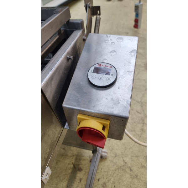 Industrieller Donutofen / Flammenofen - Digital - 75 Liter - 480 Donuts pro Stunde Industrieller Donutofen / Flammenofen - Digital - 75 Liter - 480 Donuts pro Stunde