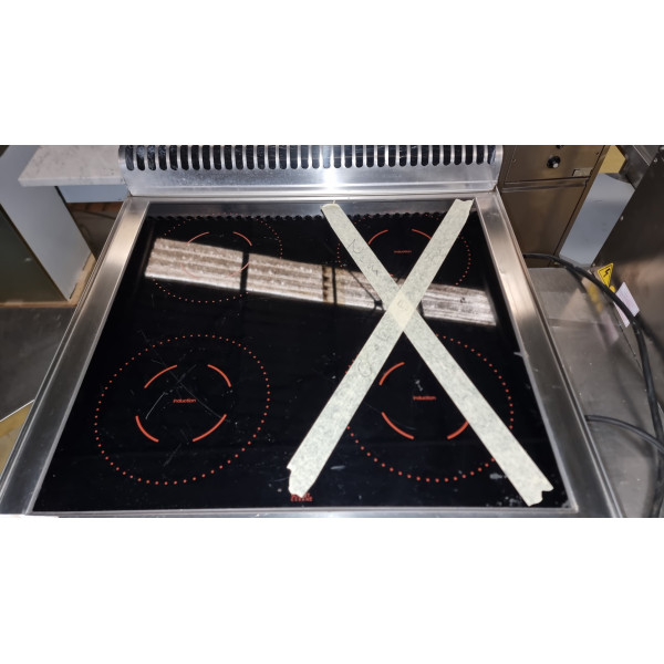 Tecnoinox 4-Zonen-Induktionskochfeld PIN70E7 – Industriell – hohe Leistung Tecnoinox 4-Zonen-Induktionskochfeld PIN70E7 – Industriell – hohe Leistung