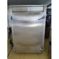 Főző-füstölő szekrény