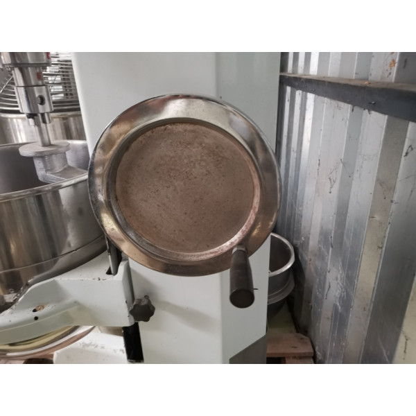 Conti hnetací stroj 50 litrov Conti hnetací stroj 50 litrov
