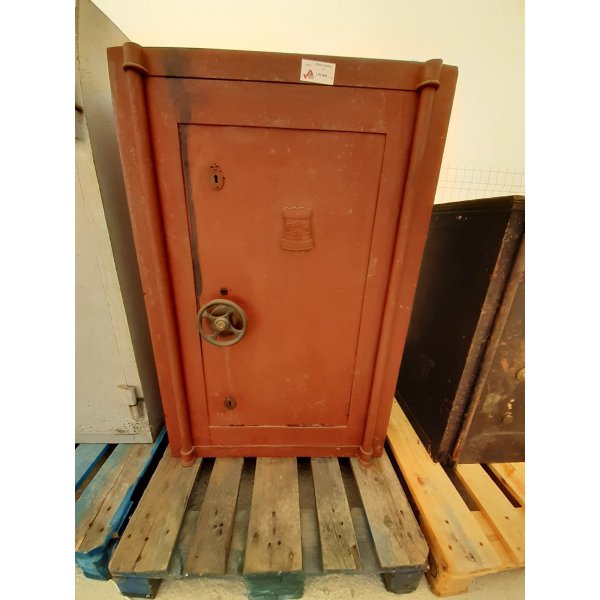 Antic safe Armor / Platte cabinet