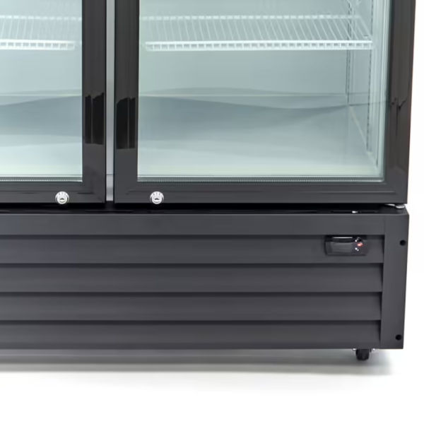 MAXIMA Beverage refrigerator 700L