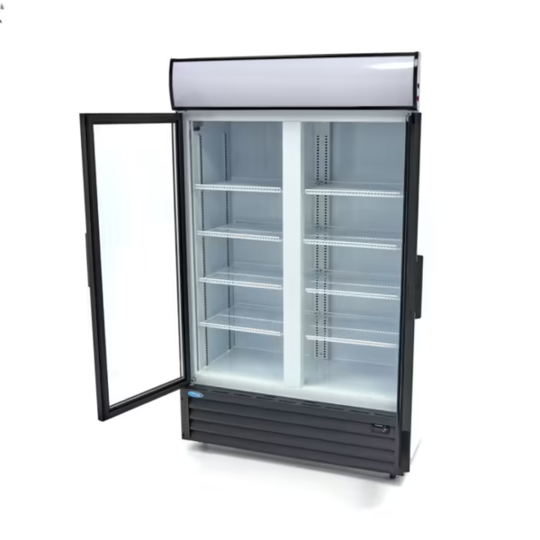 MAXIMA Beverage refrigerator 700L