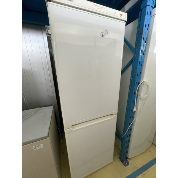 Zanussi ZLKF 301 - kombinált hűtő Zanussi ZLKF 301 - kombinált hűtő